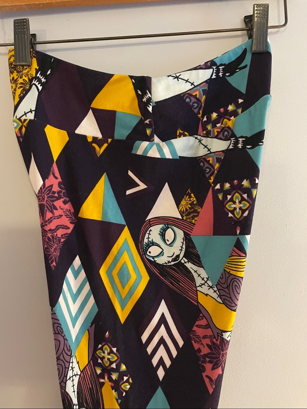 LuLaRoe Kids Geometric & Character Print Leggings in Black, Yellow, Teal & Pink - Picture 6 of 10